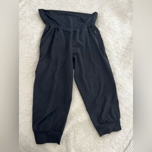 Fabletics Black Active Cropped Joggers